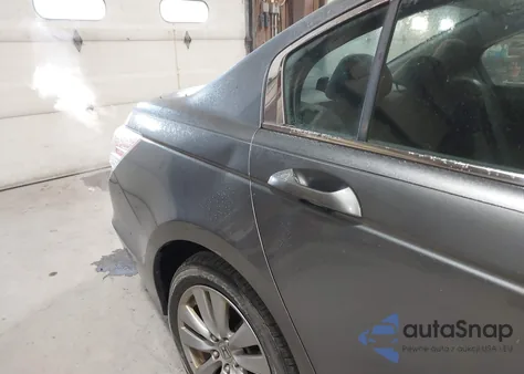 2011 Honda Accord 2.4 Ex z USA, uszkodzony, nr VIN 1HGCP2F71BA139092